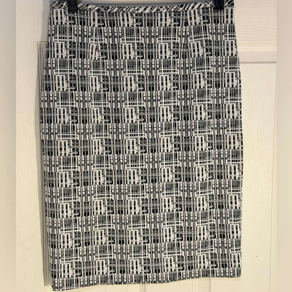 Calvin Klein‎ Abstract Black and White Pencil Skirt Size 4